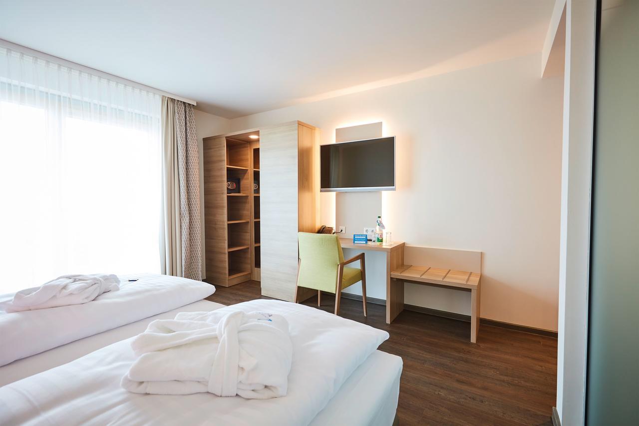 Vital Hotel An Der Therme Gmbh Bad Windsheim Exterior foto